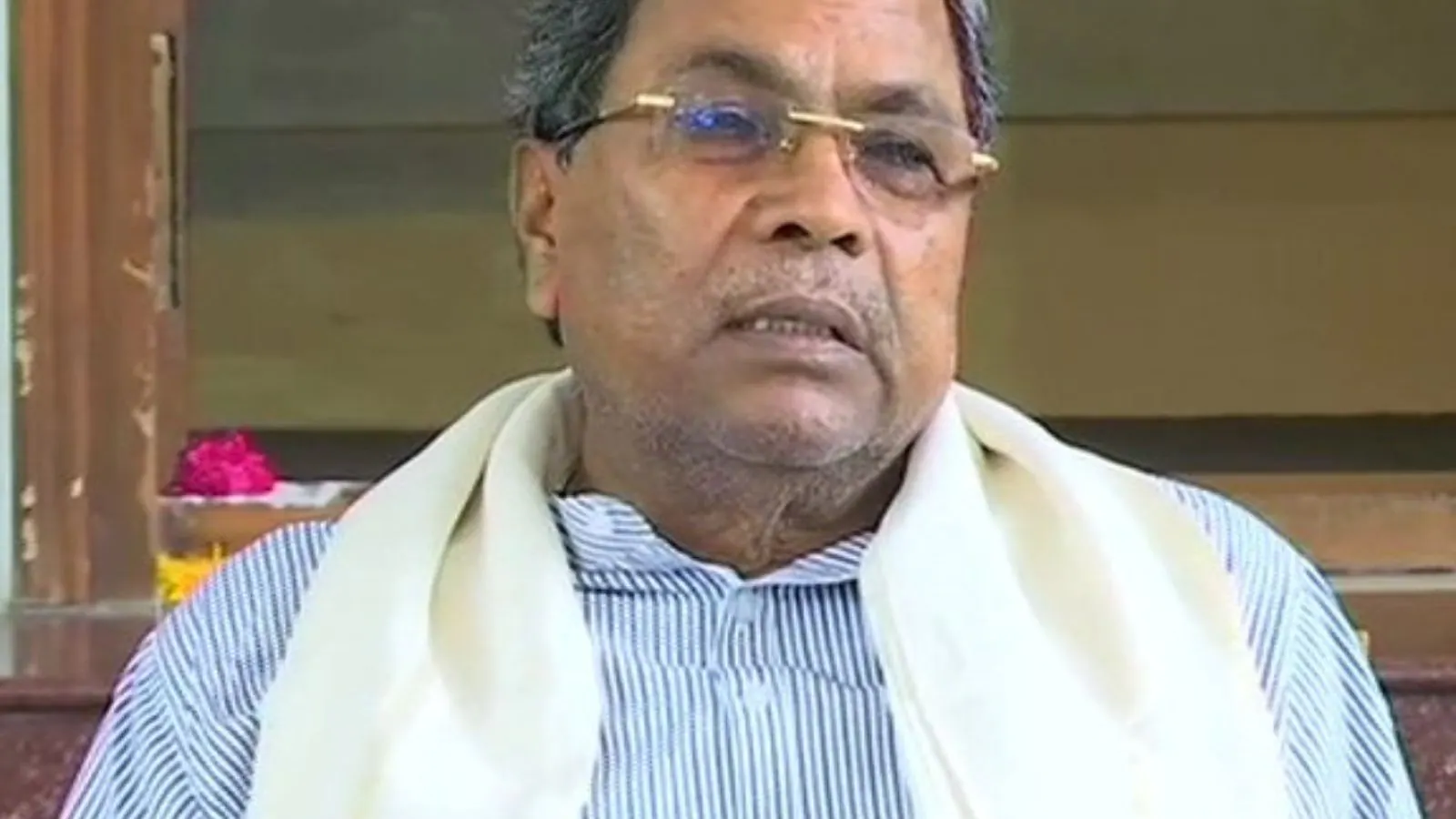 Siddaramaiah Slams BJP for Dropping Nehru's Photo from Government Ads