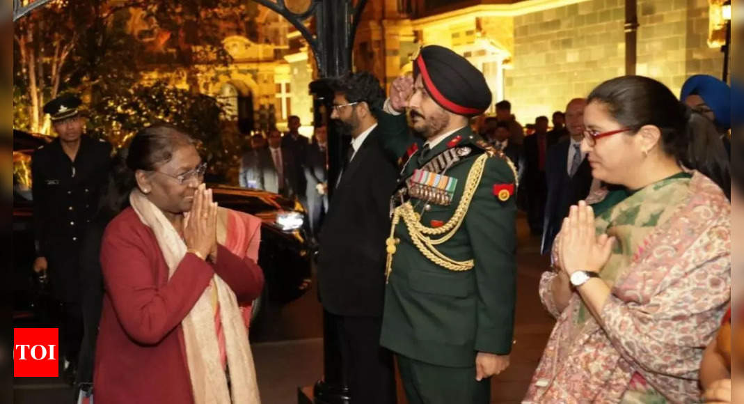 President Murmu reaches London to attend funeral of Queen Elizabeth II | India News