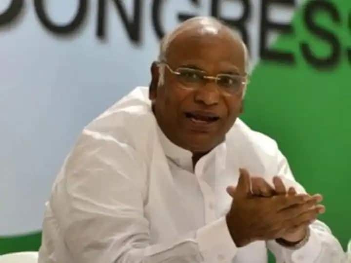 Congress President Mallikarjun Kharge Said Party Set Example Of Democracy When Democracy Is In Danger
