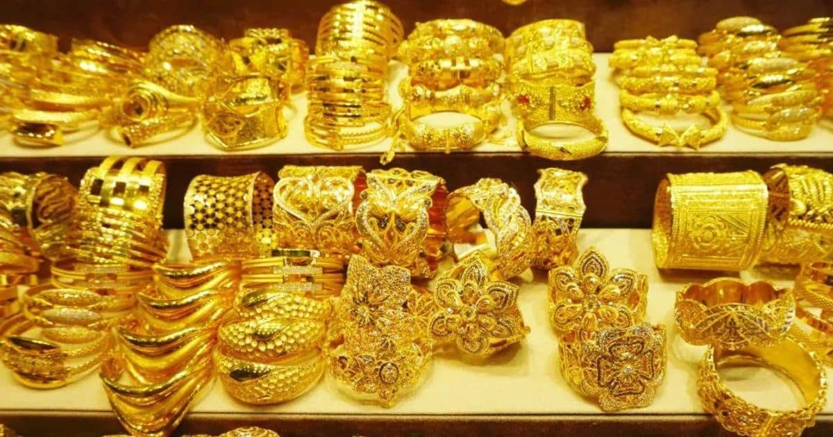 Planning to Buy Gold on Dhanteras 2022? Here's What You Should Know Before Investing