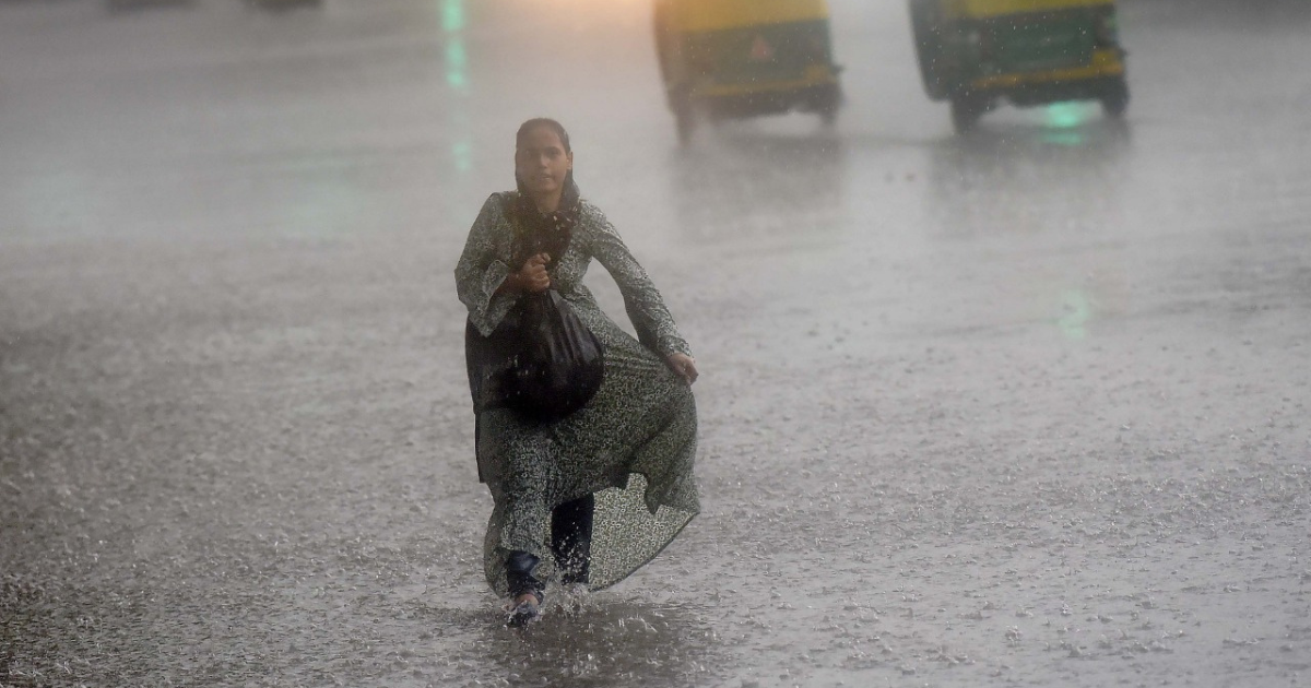 maharashtra weather news, Weather Alert : महाराष्ट्रावर ४८ तास अस्मानी संकट, मुंबईत यलो तर 'या' जिल्ह्यांना तुफान पावसाचा इशारा - weather alert 48 hour heavy rain alert to maharashtra stormy rain warning to mumbai pune vidarbha marathwada