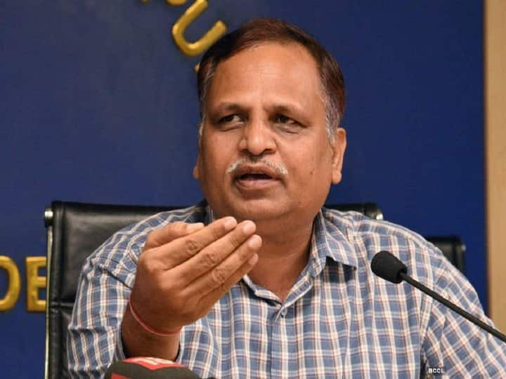 AAP Leader Satyendar Jain Massage Video Viral From Tihar Jail Delhi In His Barrack Video Viral On Social Media