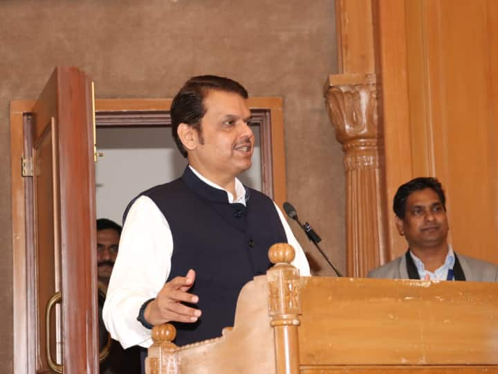 Maharashtra CM Devendra Fadnavis Defended The Governor On Shivaji Maharaj | Maharashtra: शिवाजी महाराज पर सीएम देवेंद्र फडणवीस ने किया राज्यपाल का बचाव, कहा