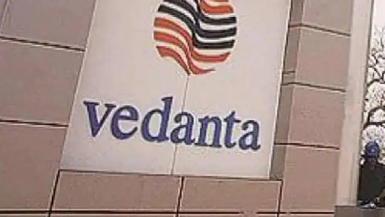 Vedanta Fixes Record Date for Interim Dividend; Key Things Investors Should Know