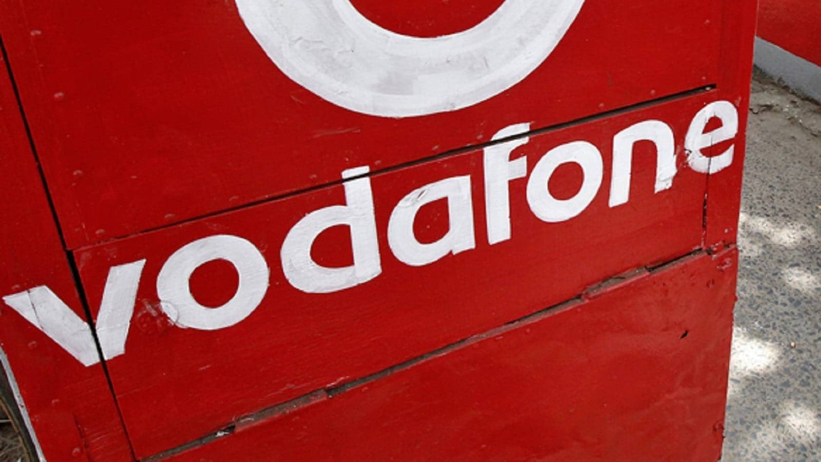 Vodafone Idea Shares Dip as Loss Widens on Higher Expenses; Should Investors Do Now?