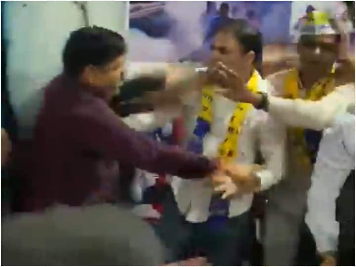 MCD Elections Angry Over Ticket Distribution AAP Workers Beat Up Their Own MLA Gulab Singh In Delhi