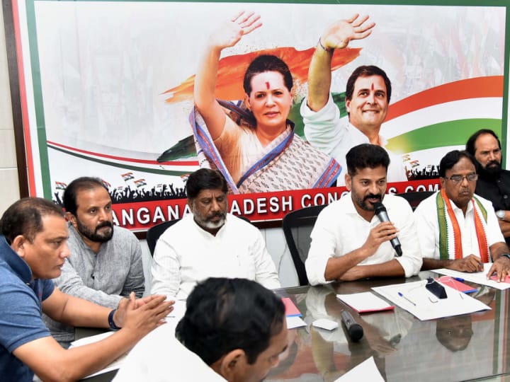 12 Members Of Telangana Pradesh Congress Committee Resign AICC Intervenes To End Discord