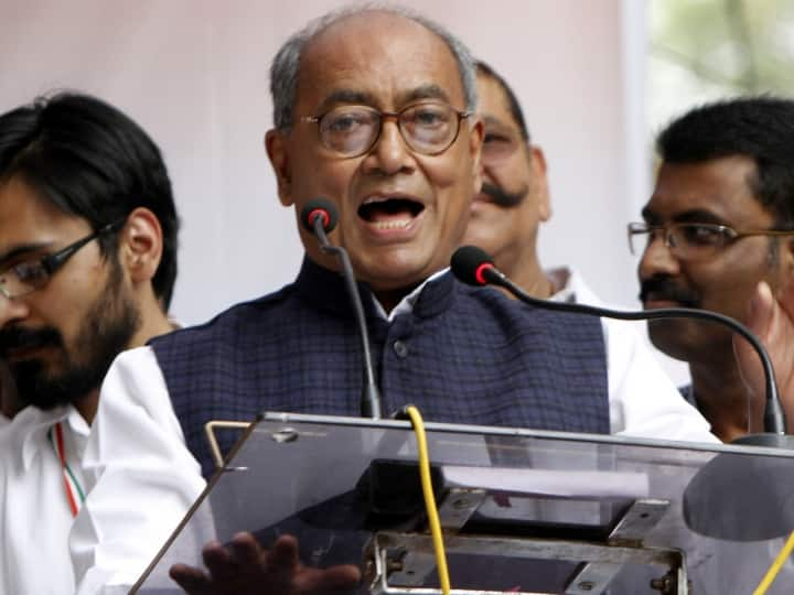 Bharat Jodo Yatra Digvijay Singh Slams And Tell Why RSS Chief Mohan Bhagwat Visit Delhi Madrasa