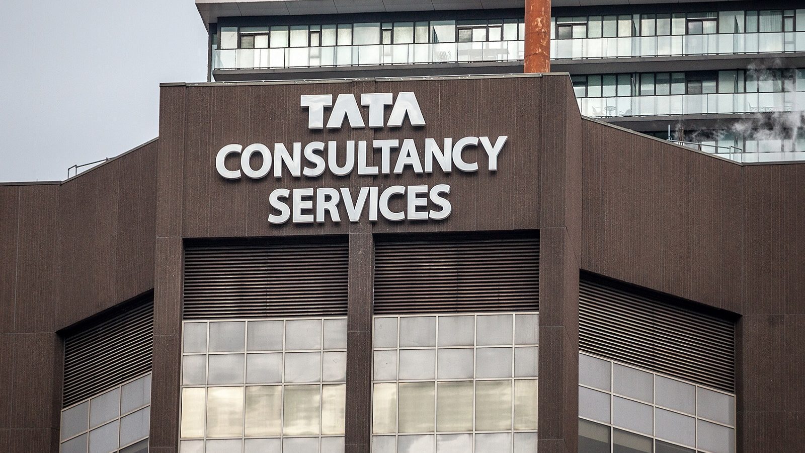 TCS Shares Surge Ahead Of December Quarter Results; What Investors Need to Know