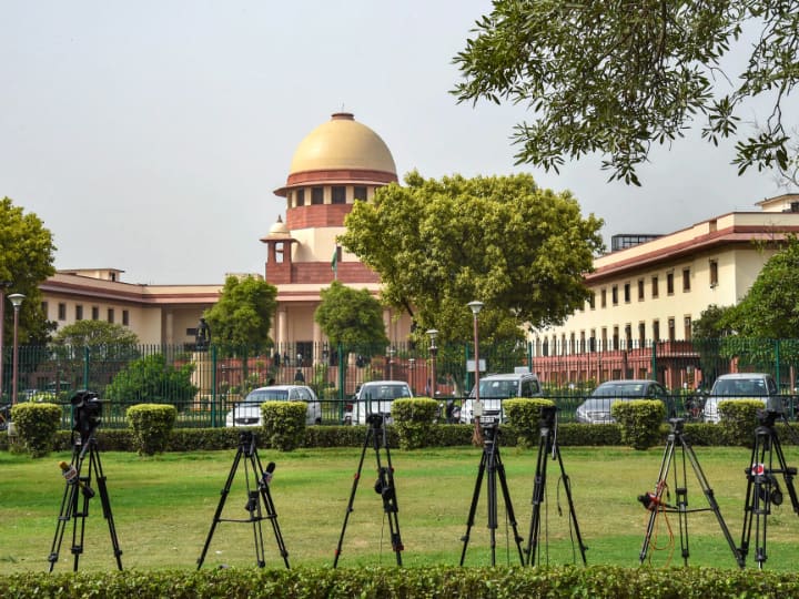 Supreme Court Says On Centre Argument That It Is Difficult To Accept That Federalism Does Not Apply On UTs