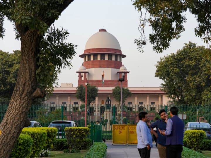 Shiv Sena Row Supreme Court Asks To Eknath Shinde Camp To Show Political Majority