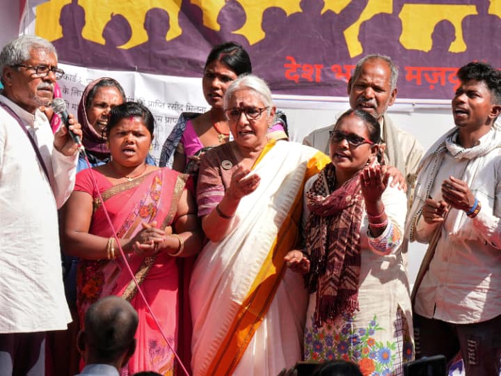 MGNREGA Workers Protest In Delhi DMK And RJD MP Support The Protest