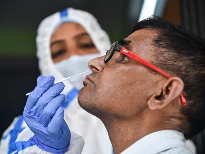 UP Corona Update Coronavirus Increasing 758 New Cases Registered In Last 24 Hours Check Lucknow Data | UP Corona Update: यूपी में करोना ने पकड़ी रफ्तार, पिछले 24 घंटे में 758 नए केस दर्ज, जानें