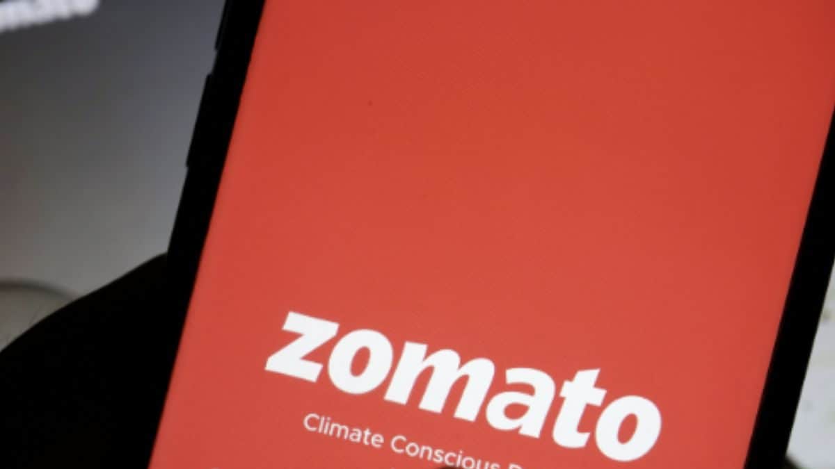 Zomato के शेयर में 3% का उछाल, एक महीने में दिया 18% का रिटर्न;  क्या आपको खरीदना, बेचना या होल्ड करना चाहिए?