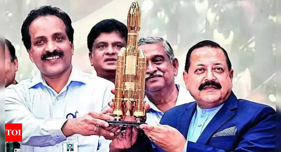 Chandrayaan 3 Mission: Space minister Jitendra Singh says Chandrayaan-3 to explore possibility of human habitat on Moon | India News