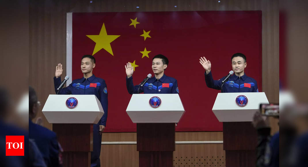 Carbon: China's youngest-ever crew of astronauts heads to space station