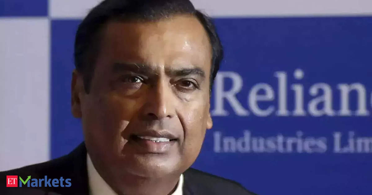 Mukesh Ambani joins $100-billion net worth club as RIL breaks record