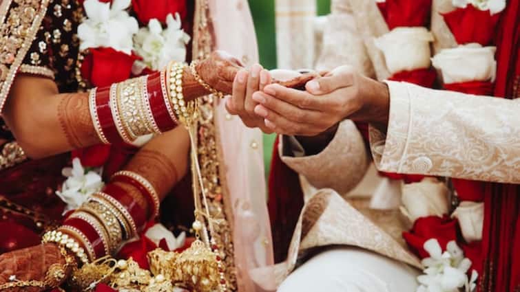 Relationship: शादी के लिए लड़का-लड़की की उम्र में कितना अंतर होना सही है, जानिए क्या है राइट एज गैप