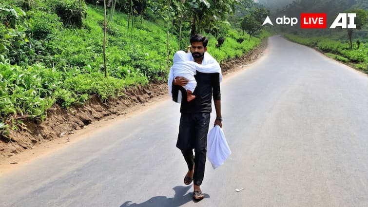 Andhra Pradesh tribal man traveled 8 kilometers uphill carrying his son dead body on his shoulder CPIM questions