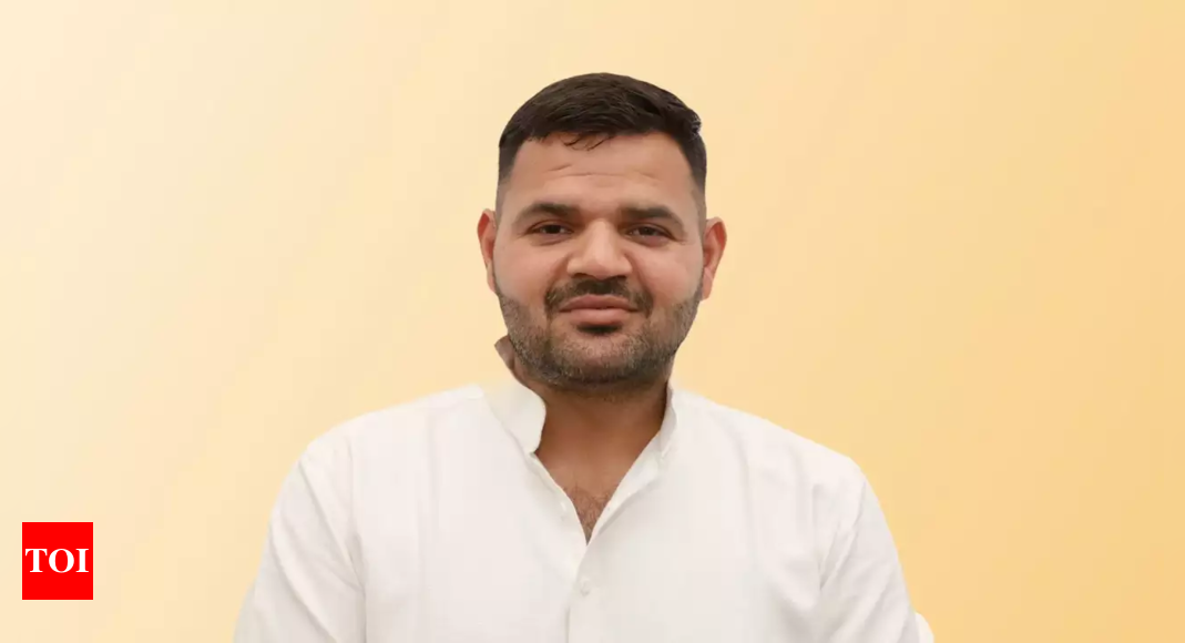 BJP's Kaiserganj candidate for Lok Sabha booked for violating MCC | Lucknow News