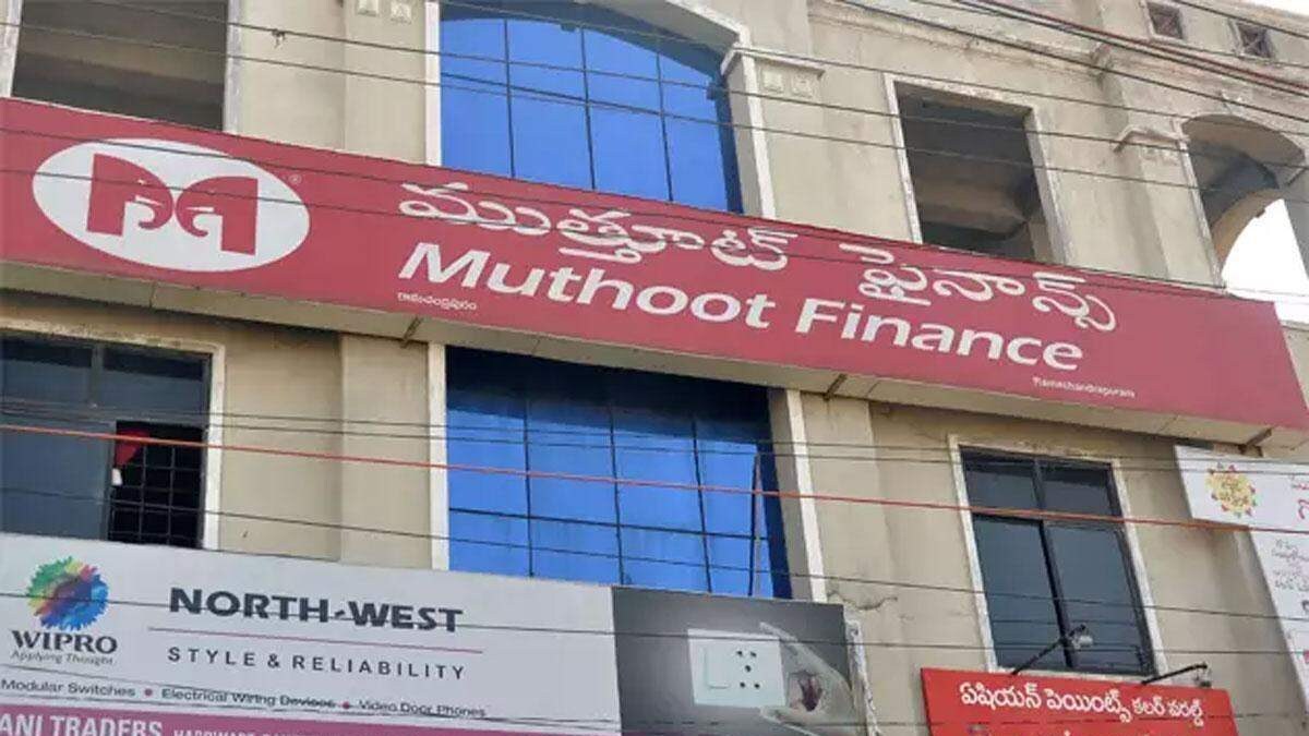 Manappuram, Muthoot Finance Shares Tank Up To 9% After RBI's Cash Disbursal Advisory