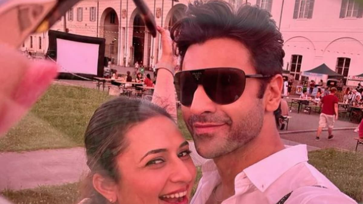 Divyanka Tripathi And Vivek Dahiya Celebrate Safe Return To India After Robbery Incident