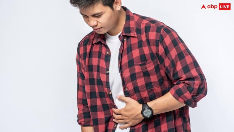 recommended remedies that can help you get rid of bloating effectively Bloating Stomach: सुबह से लेकर शाम तक गुब्बारे की तरह फूला रहता है पेट? आज से ही शुरू करें ये काम