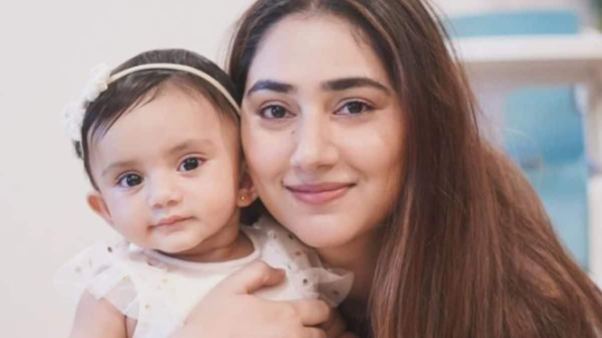 Inside Disha Parmar And Daughter Navya’s Day Out In Mauritius' Nature Park