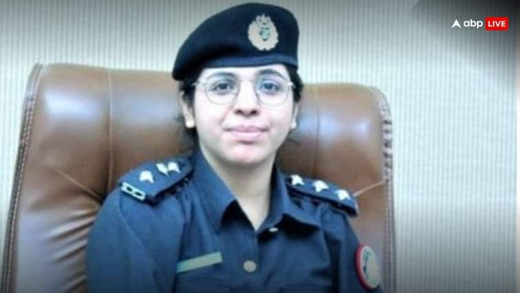 Pakistan Police Hindu woman officers tells how she feels is Sindh Police Uniform