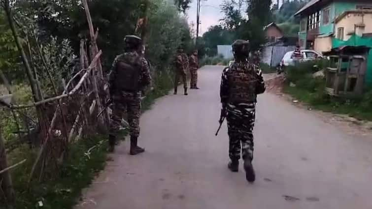 Three Terrorists killed in Encounter by Security Forces In Jammu Kashmir Udhampur जम्मू-कश्मीर में सुरक्षाबलों को मिली बड़ी कामयाबी, एनकाउंटर में ढेर किए जैश-ए-मोहम्मद के तीन आतंकी